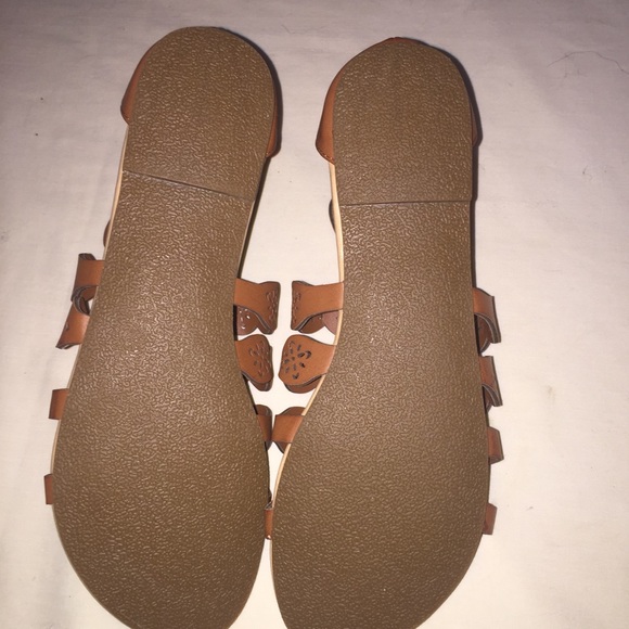 JustFab gladiator sandals. Size 7.5 - Picture 4 of 6